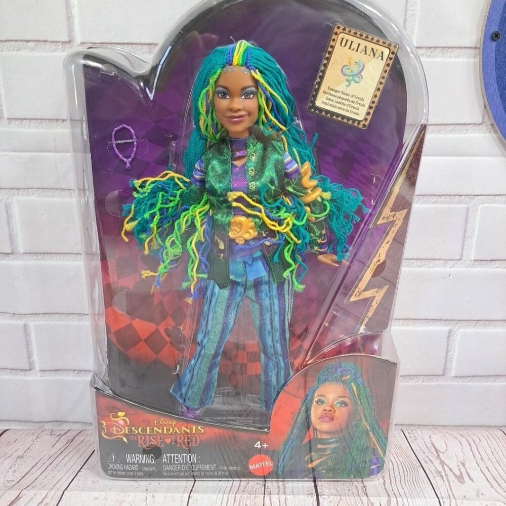 NEW Disney Descendants Rise Of Red ULIANA(Ursula Younger Sister) 11" Doll Mattel